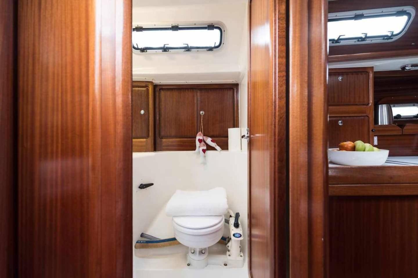 Precioso Yate En El Centro Del Puerto De Mogan Hotel Ngoại thất bức ảnh